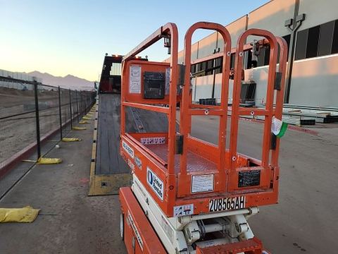 2018 SNORKEL S3219E Scissor Lift 19' Electric