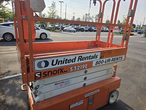 2018 SNORKEL S3219E Scissor Lift 19' Electric