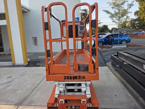 2018 SNORKEL S3219E Scissor Lift 19' Electric