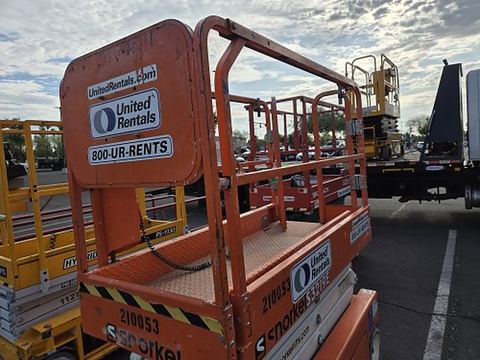 2018 SNORKEL S3219E Scissor Lift 19' Electric