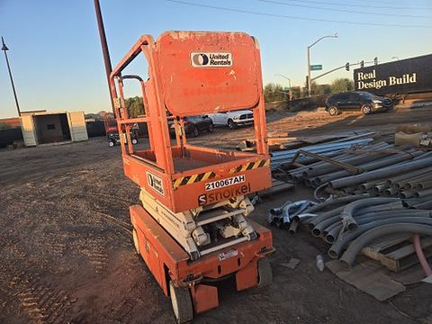 2018 SNORKEL S3219E Scissor Lift 19' Electric