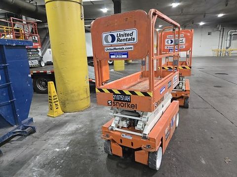 2018 SNORKEL S3219E Scissor Lift 19' Electric