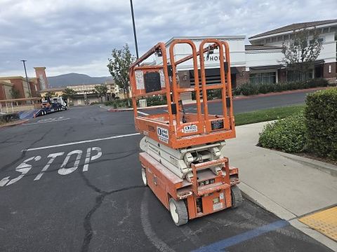 2018 SNORKEL S3219E Scissor Lift 19' Electric