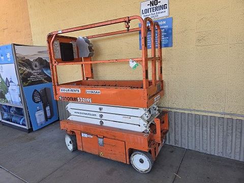 2018 SNORKEL S3219E Scissor Lift 19' Electric