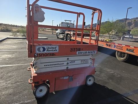 2018 SNORKEL S3219E Scissor Lift 19' Electric
