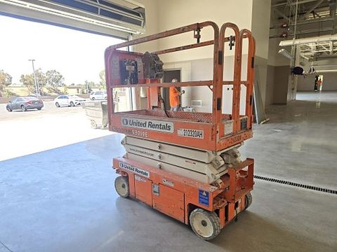 2018 SNORKEL S3219E Scissor Lift 19' Electric