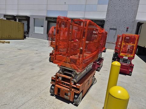2018 SNORKEL S3219E Scissor Lift 19' Electric