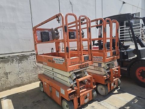 2018 SNORKEL S3219E Scissor Lift 19' Electric