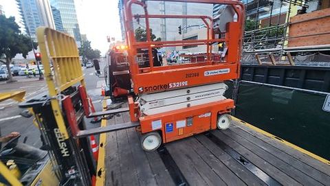 2018 SNORKEL S3219E Scissor Lift 19' Electric