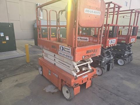 2018 SNORKEL S3219E Scissor Lift 19' Electric