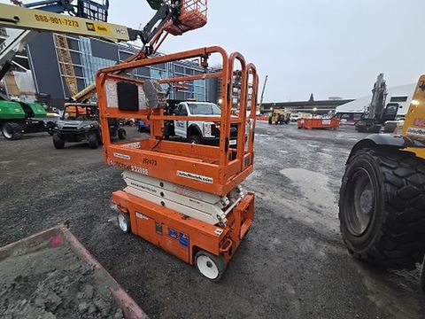 2018 SNORKEL S3219E Scissor Lift 19' Electric