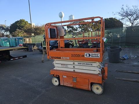 2018 SNORKEL S3219E Scissor Lift 19' Electric