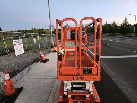 2018 SNORKEL S3219E Scissor Lift 19' Electric