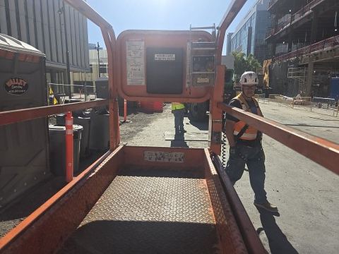 2018 SNORKEL S3219E Scissor Lift 19' Electric