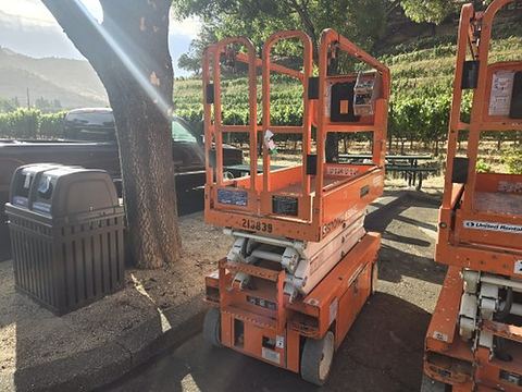 2018 SNORKEL S3219E Scissor Lift 19' Electric