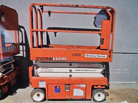 2018 SNORKEL S3219E Scissor Lift 19' Electric