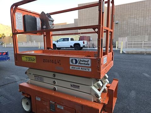 2018 SNORKEL S3219E Scissor Lift 19' Electric