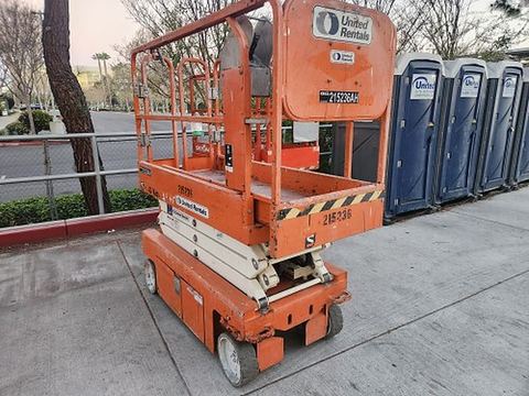 2018 SNORKEL S3219E Scissor Lift 19' Electric