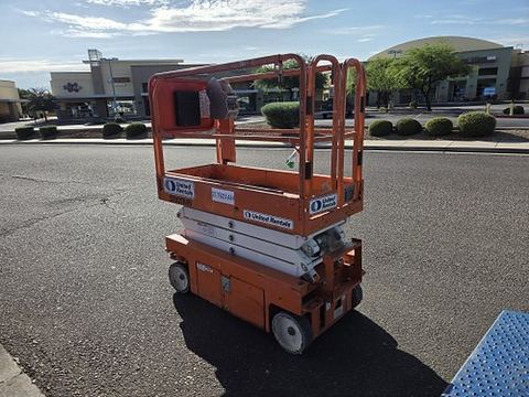 2018 SNORKEL S3219E Scissor Lift 19' Electric
