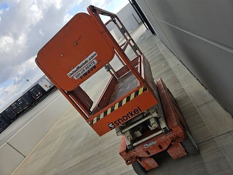 2018 SNORKEL S3219E Scissor Lift 19' Electric