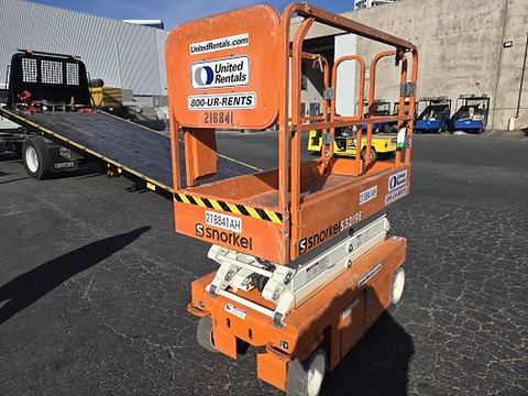 2018 SNORKEL S3219E Scissor Lift 19' Electric