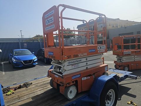 2018 SNORKEL S3219E Scissor Lift 19' Electric
