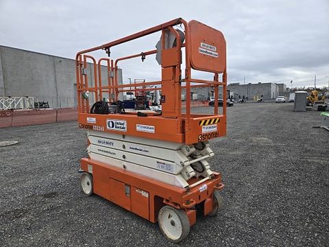 2018 SNORKEL S3226E Scissor Lift 24-26' Electric 30-36" Wide