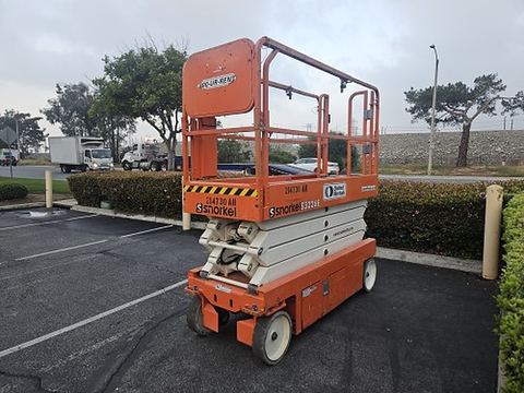2018 SNORKEL S3226E Scissor Lift 24-26' Electric 30-36" Wide