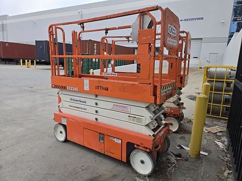 2018 SNORKEL S3226E Scissor Lift 24-26' Electric 30-36" Wide