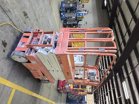 2018 SNORKEL S3226E Scissor Lift 24-26' Electric 30-36" Wide