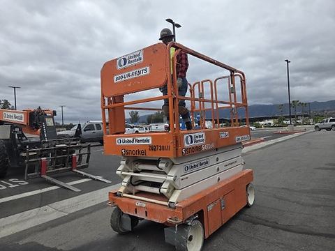 2018 SNORKEL S4726E Scissor Lift 24-26' Electric 46-68" Wide