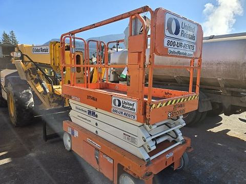2018 SNORKEL S4726E Scissor Lift 24-26' Electric 46-68" Wide