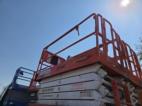 2018 SNORKEL S4732E Scissor Lift 30-35' Electric 46-48" Wide