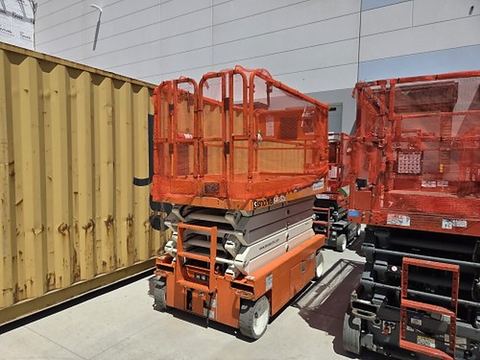 2018 SNORKEL S4732E Scissor Lift 30-35' Electric 46-48" Wide