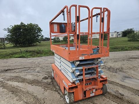 2018 SNORKEL S4732E Scissor Lift 30-35' Electric 46-48" Wide
