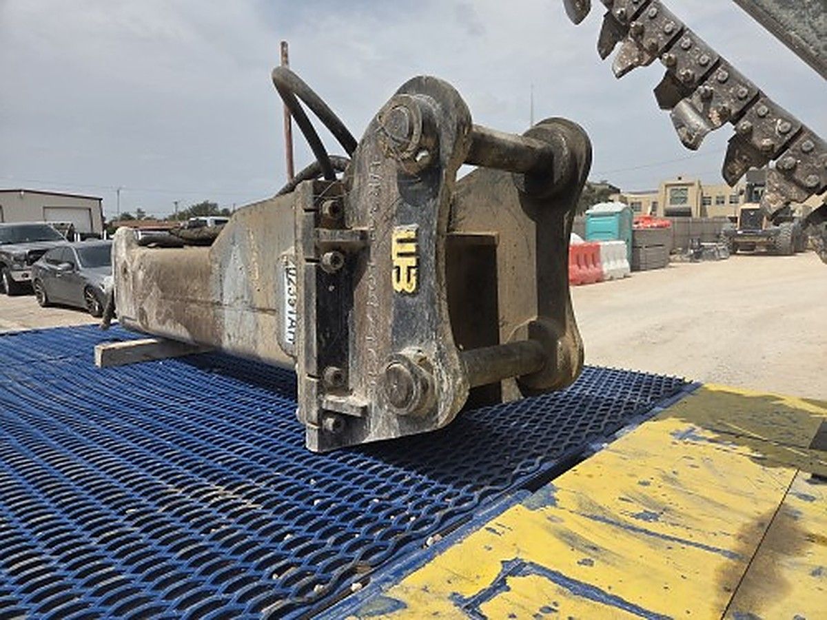 SOOSAN CB1300S-XCMG photo 2