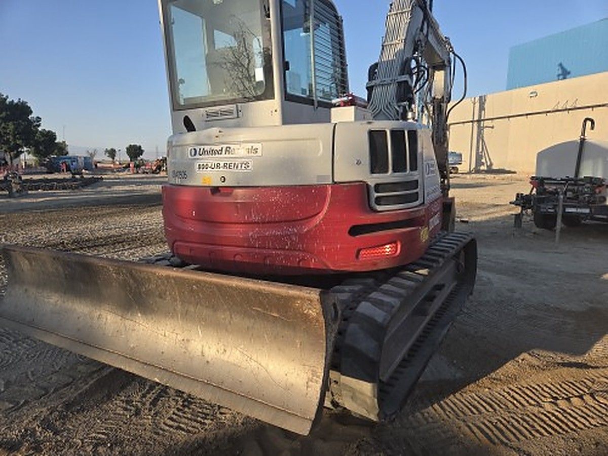 TAKEUCHI TB280FR photo 6