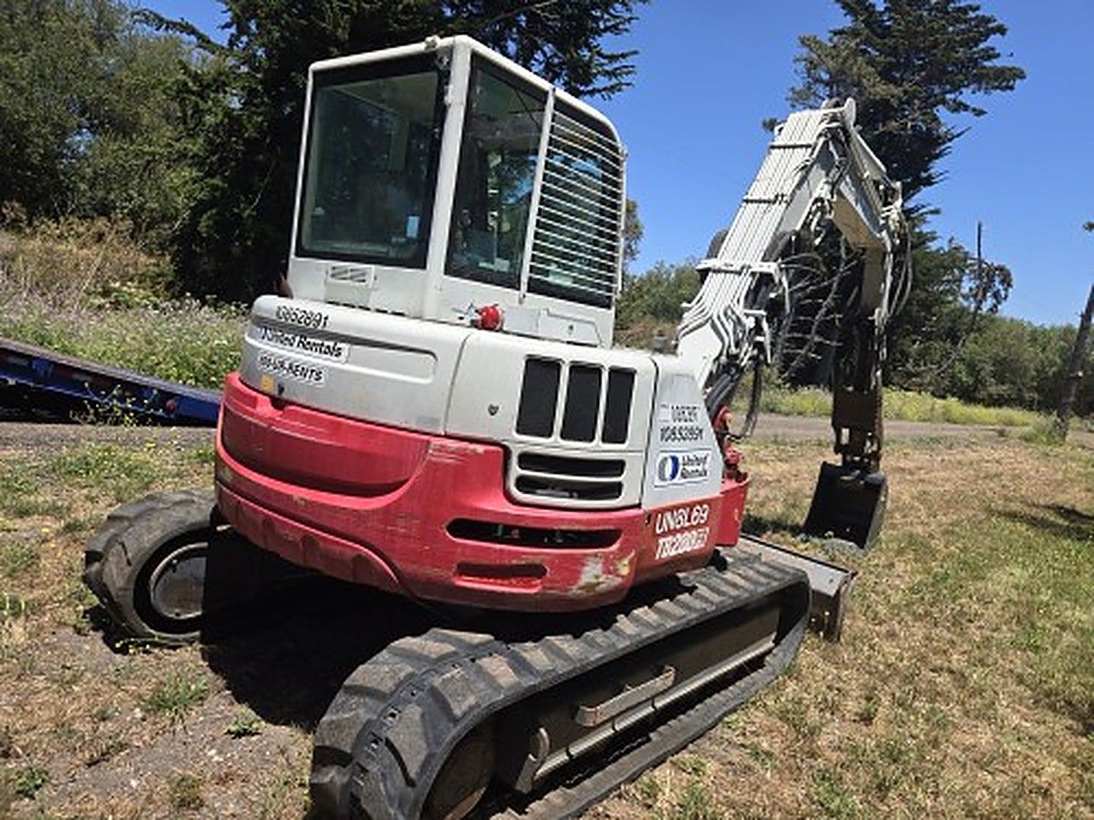 TAKEUCHI TB280FR photo 5