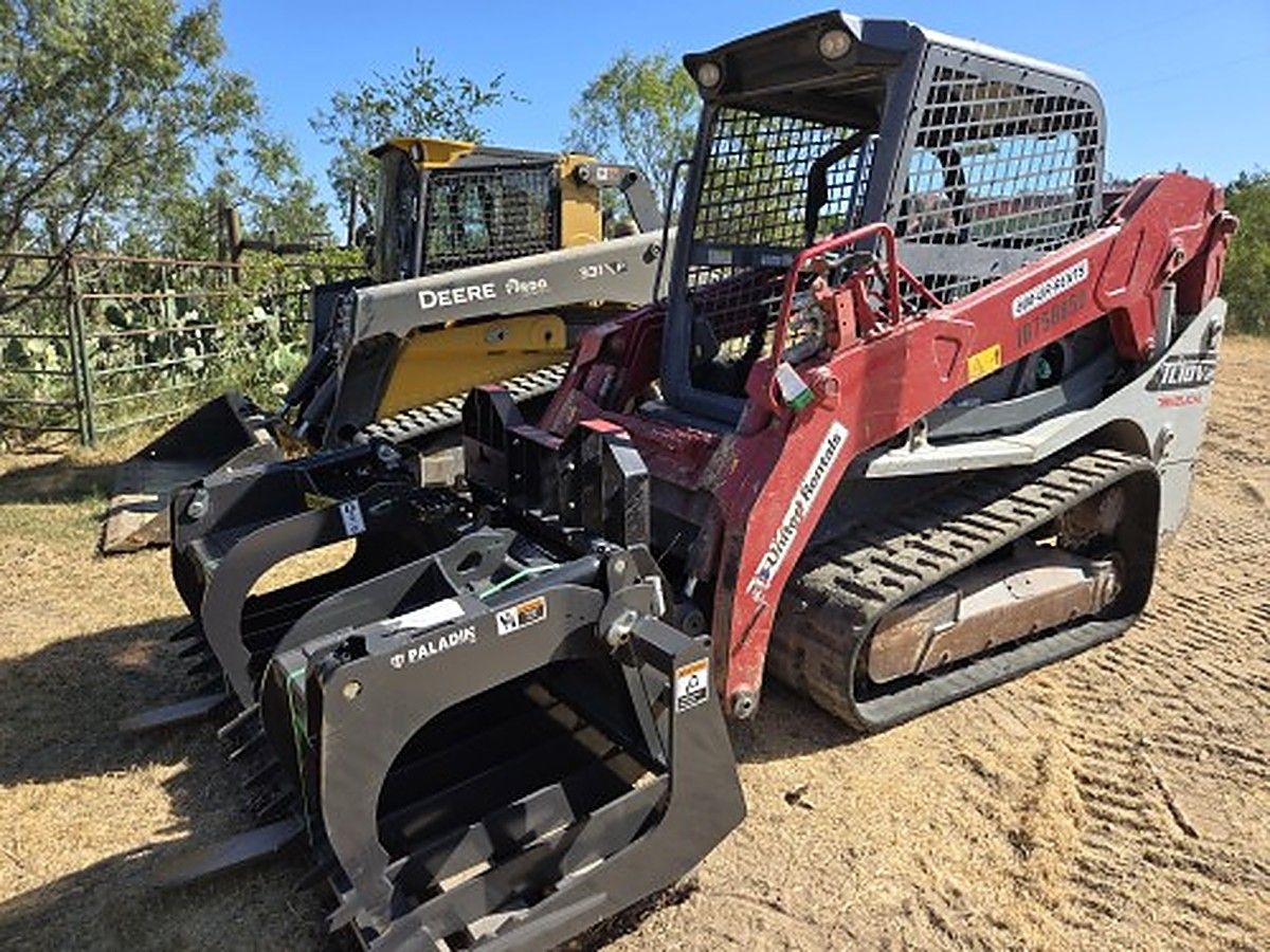 TAKEUCHI TL10V2-R photo 2