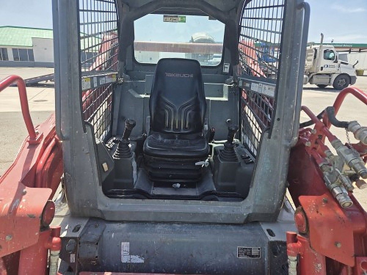 TAKEUCHI TL10V2-R photo 6
