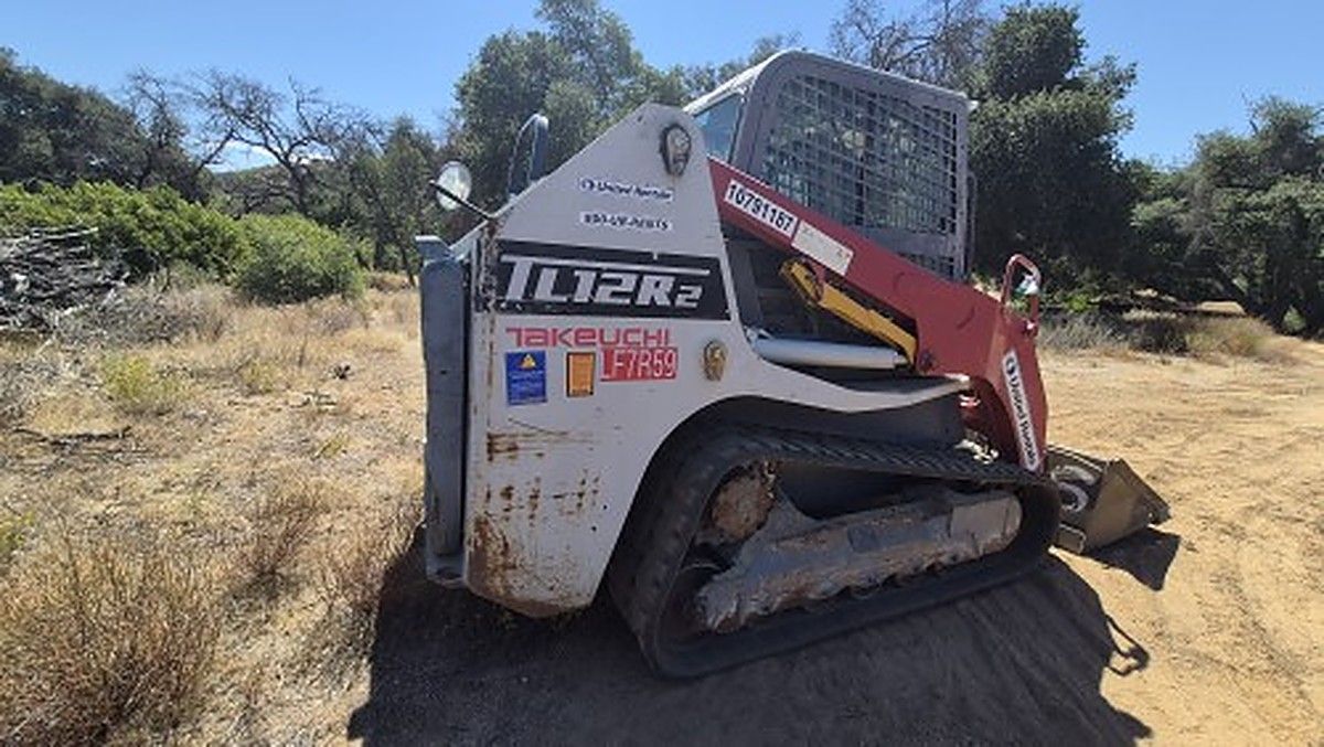 TAKEUCHI TL12R2-CR photo 7