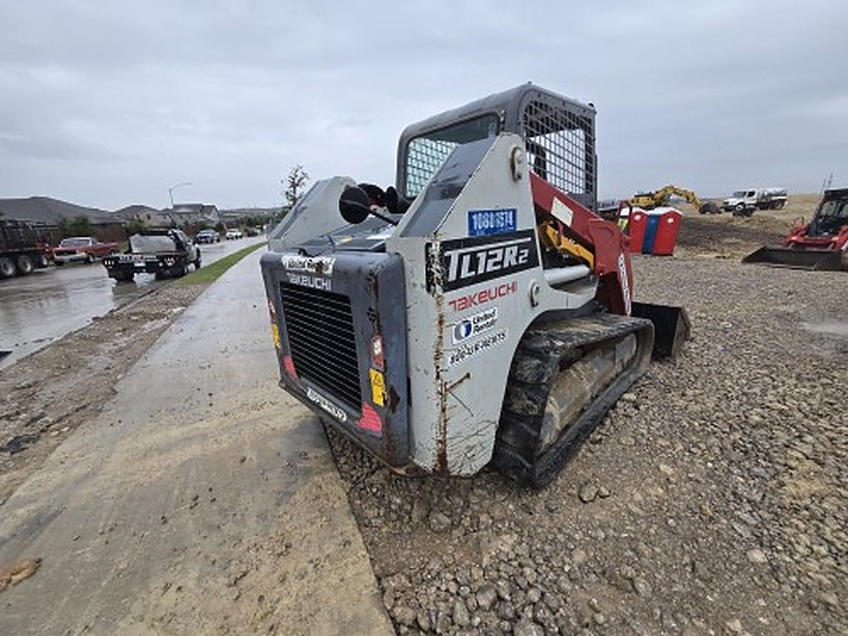 TAKEUCHI TL12R2-R photo 2