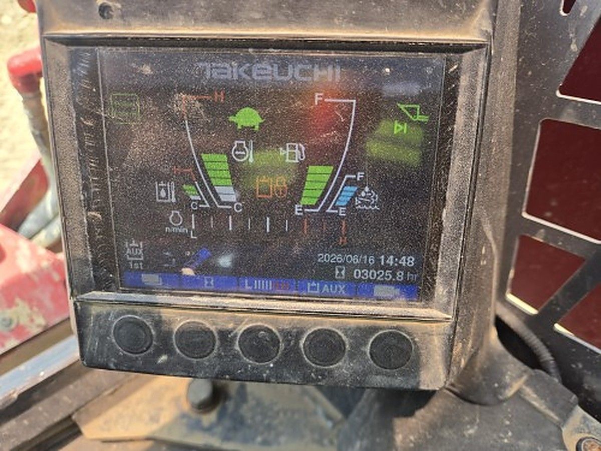 TAKEUCHI TL12R2-R photo 11
