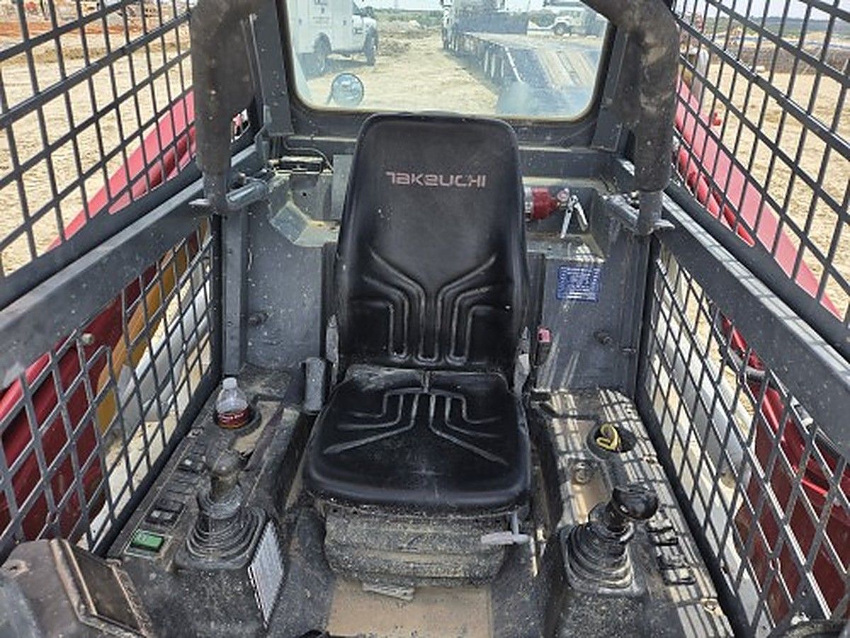 TAKEUCHI TL12R2-R photo 10