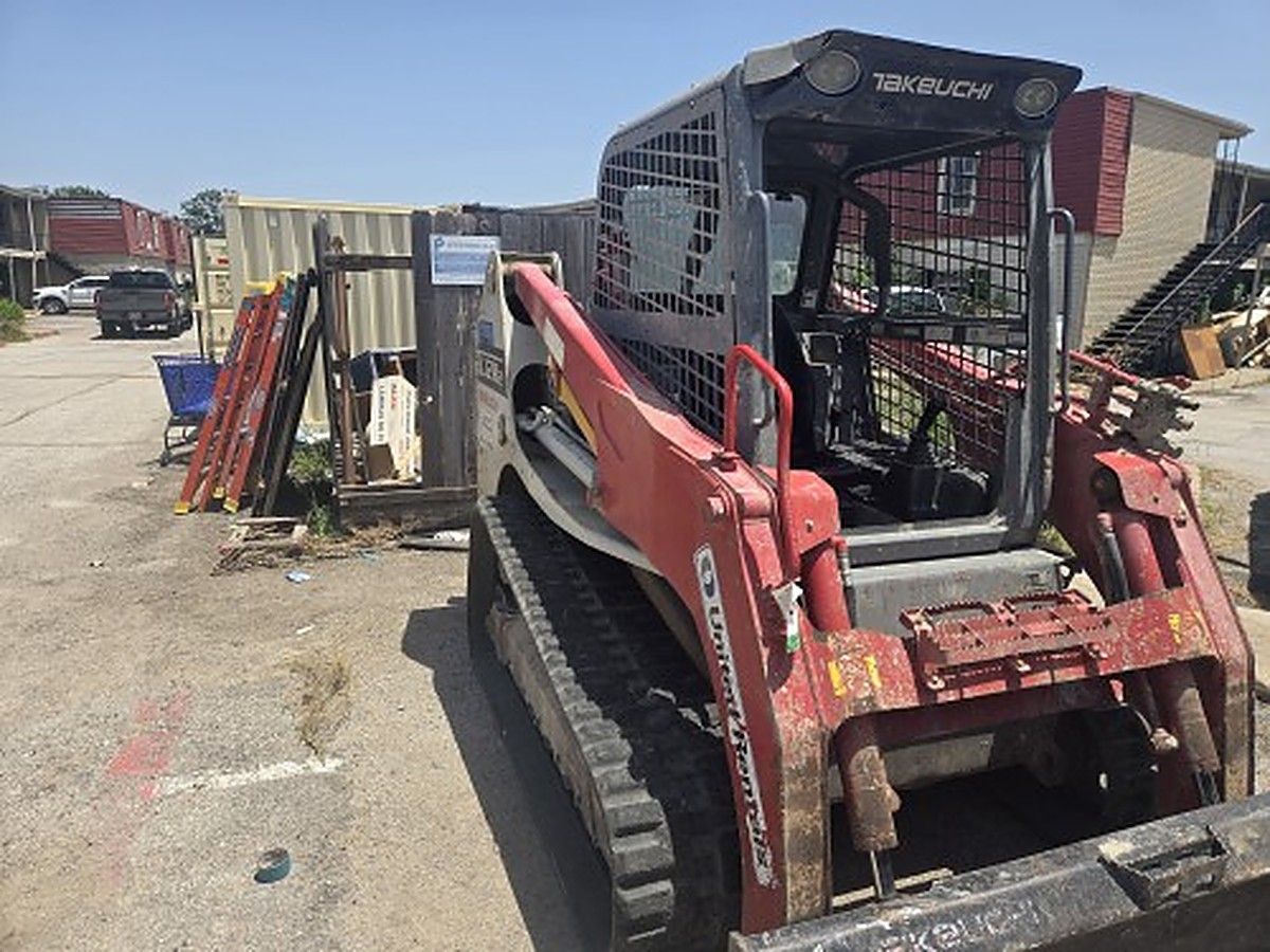 TAKEUCHI TL12R2-R photo 5