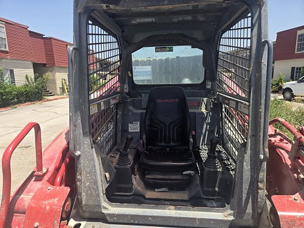 TAKEUCHI TL12R2-R photo 9