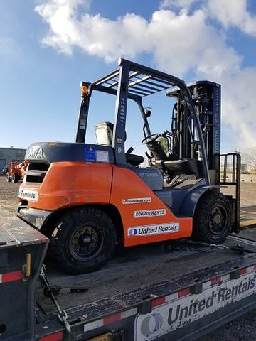 2018 TOYOTA 8FD35U Forklift Whse 8000# Diesel