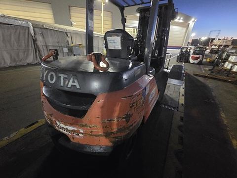 2018 TOYOTA 8FD45U Forklift Whse 10000-12500# Diesel
