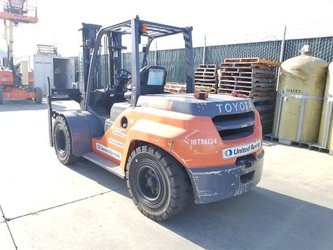 2018 TOYOTA 8FD70U Forklift Whse 15000-16999#