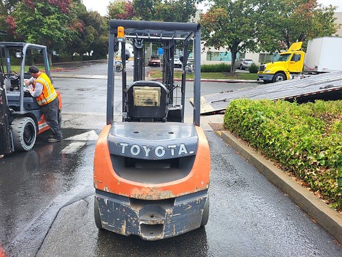TOYOTA 8FDU30 photo 4